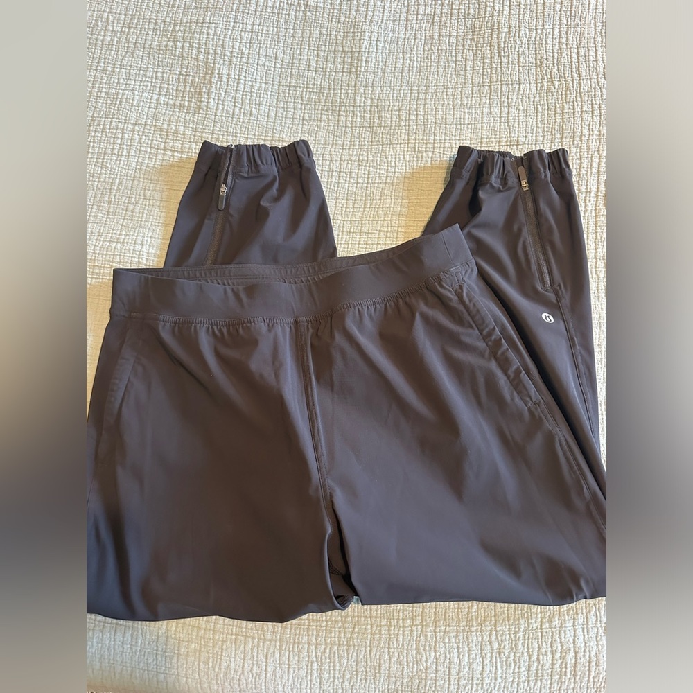 Lululemon joggers